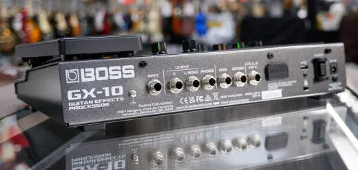 BOSS - GX-10 Guitar Effects Processor 2